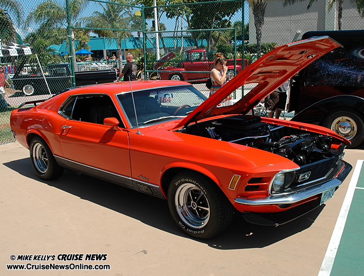 Orange paint sure looks good on this 1970 Mustang Mach 1 which belongs to 