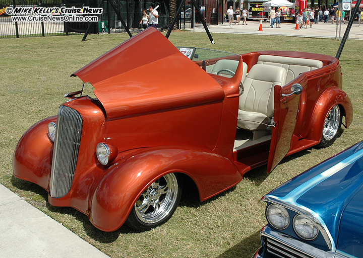  and a cream vinyl interior add up to one cool 1936 Chevy Roadster Sedan